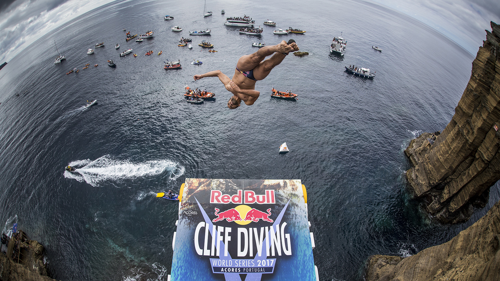 RED BULL CLIFF DIVING Extreme Events & Services